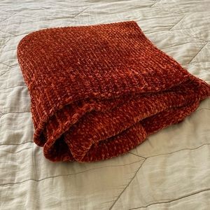 PROJECT 62 red 50”x60” chenille throw blanket